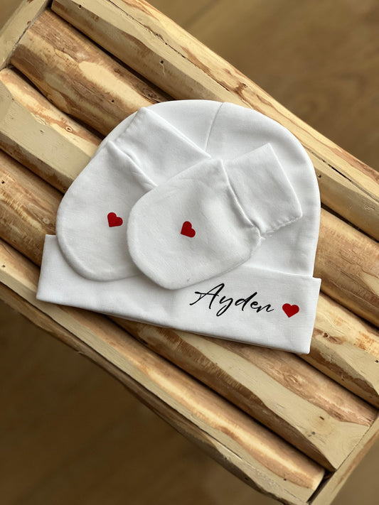 Bonnet & moufles cœur personnalisé