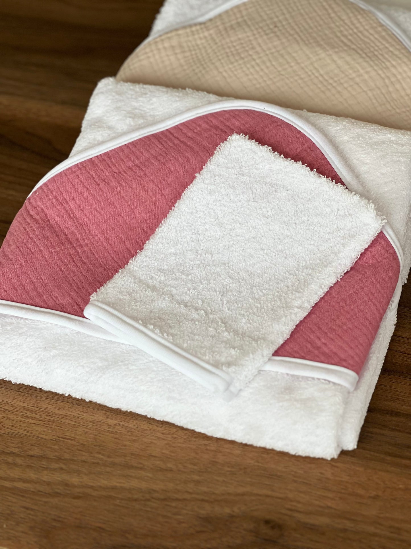Cape de bain personnalisée en coton – Broderie ou Flocage