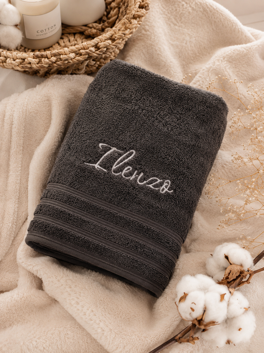 Serviette brodée — Coton Premium 550 GSM | Douceur & Confort Spa