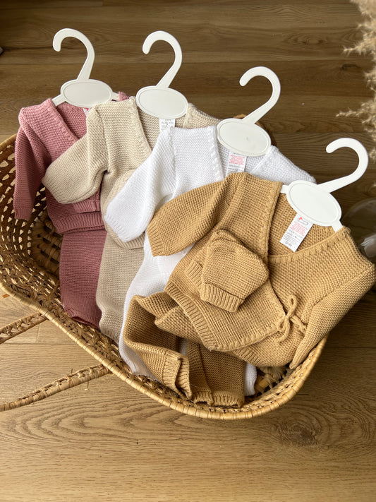 Ensemble tricot naissance personnalisé 0/3 mois – Flocage ou broderie